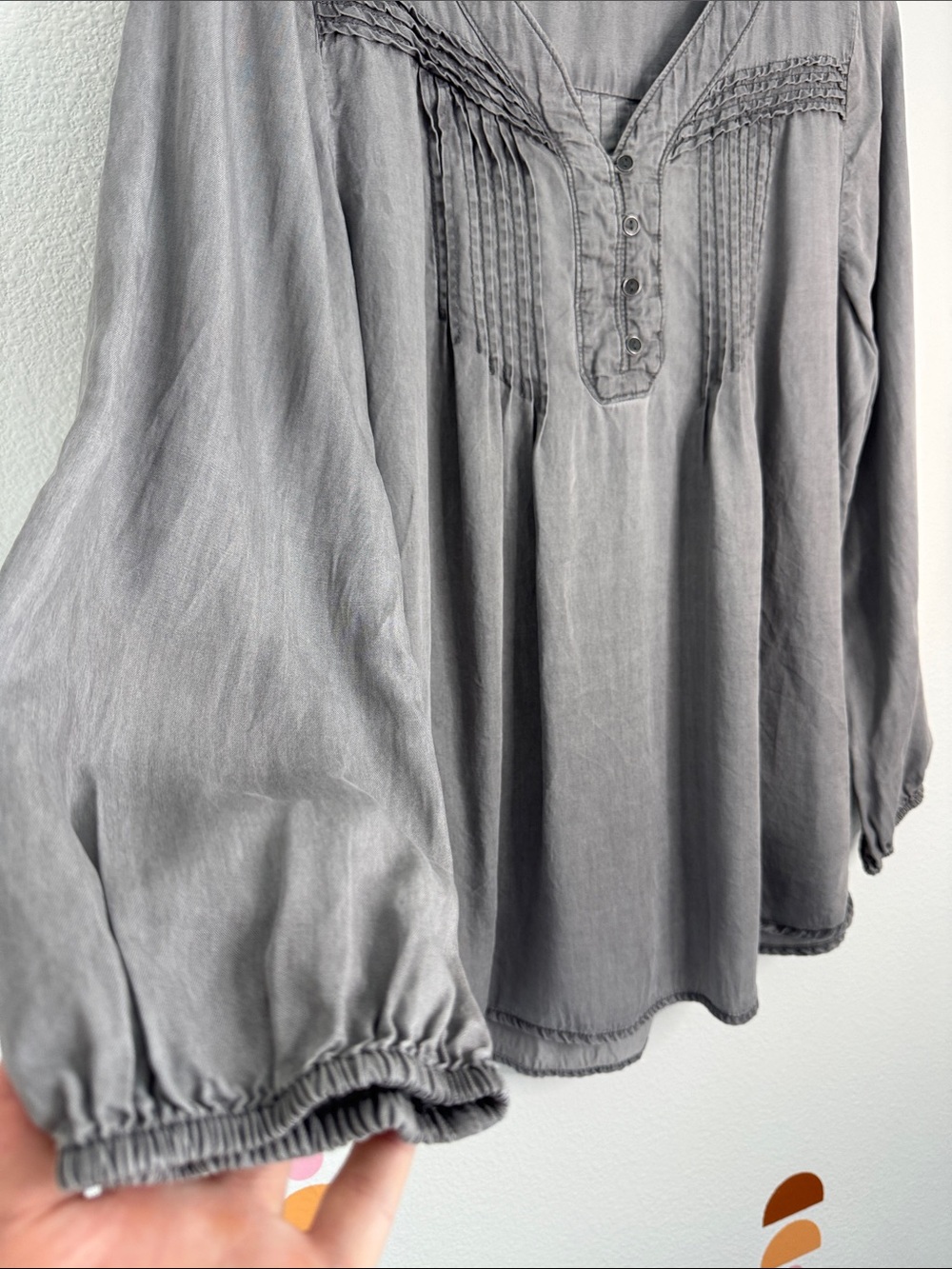 Women's Gray Long-Sleeve Pintuck Peasant Top - Casual Tunic N0169 - Picture 3 of 6